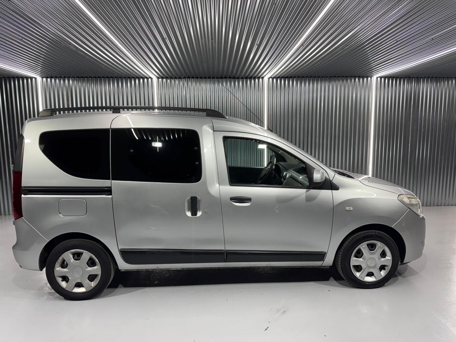 DACIA DOKKER COMBI